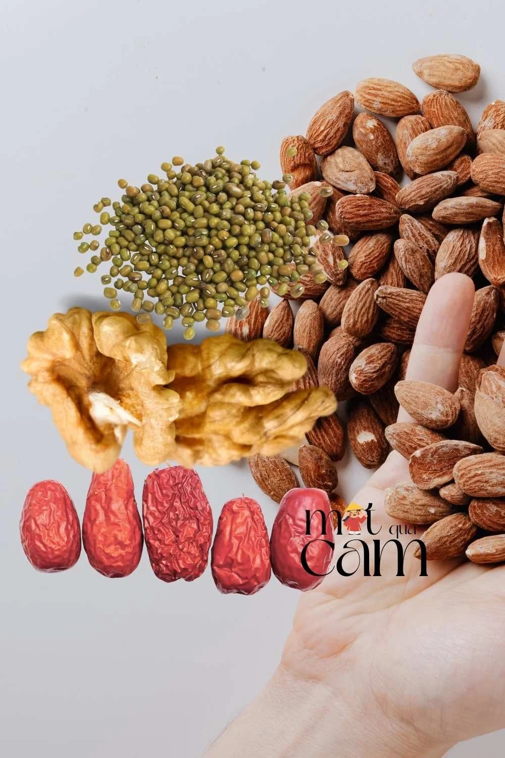 Sữa đậu xanh hạnh nhân óc chó táo đỏ